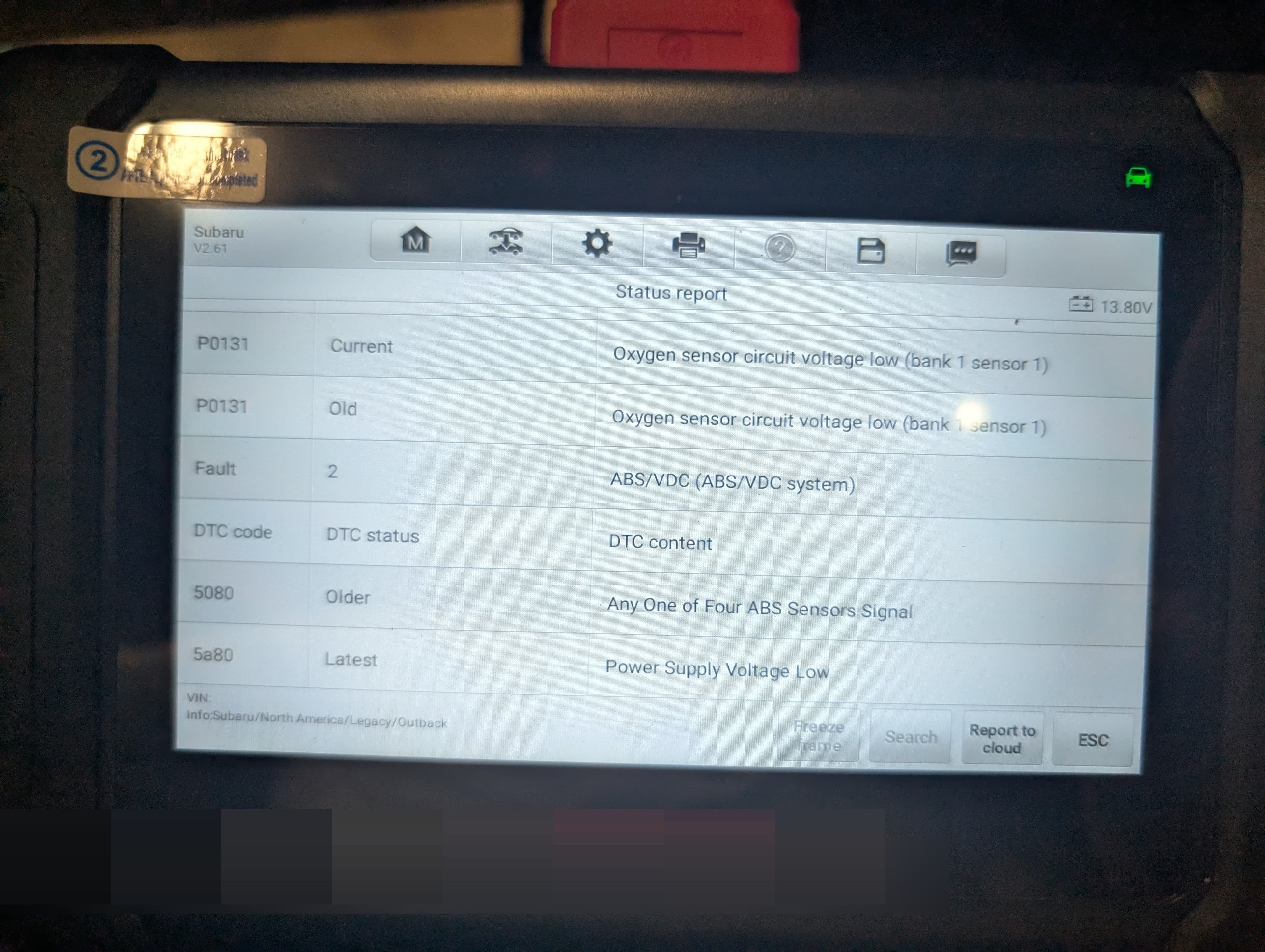 Autel diagnostic scanner reading fault codes